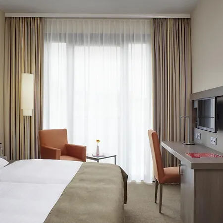 Intercityhotel Hotel 4*
