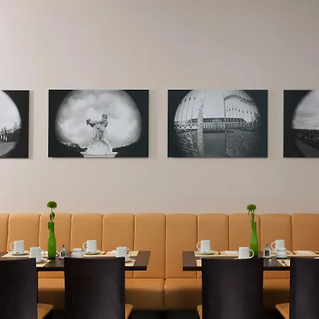 Intercityhotel Otel