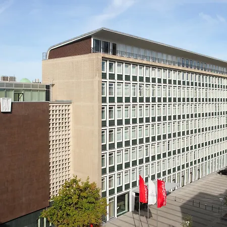 Intercityhotel Отель 4*