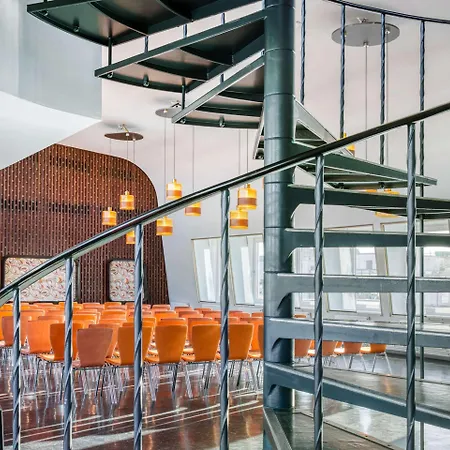 Ξενοδοχείο Intercityhotel