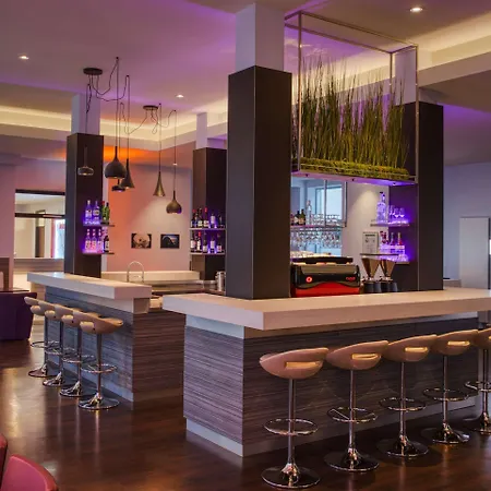 Ξενοδοχείο Intercityhotel 4*