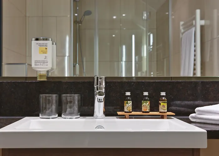 Отель Intercityhotel