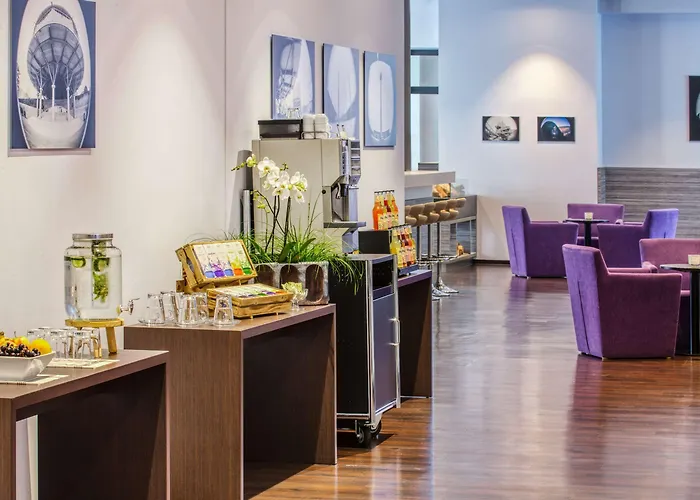 Отель Intercityhotel