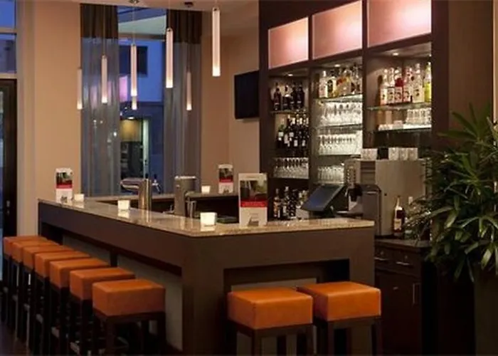 Intercityhotel Отель 4*