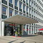 Intercityhotel Отель 4*